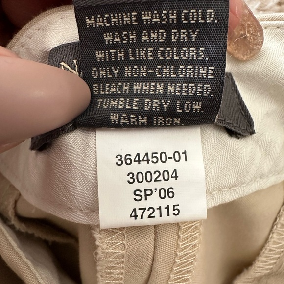 Banana Republic Women’s Cropped Khaki Colored Pants Size 2P - Picture 7 of 7